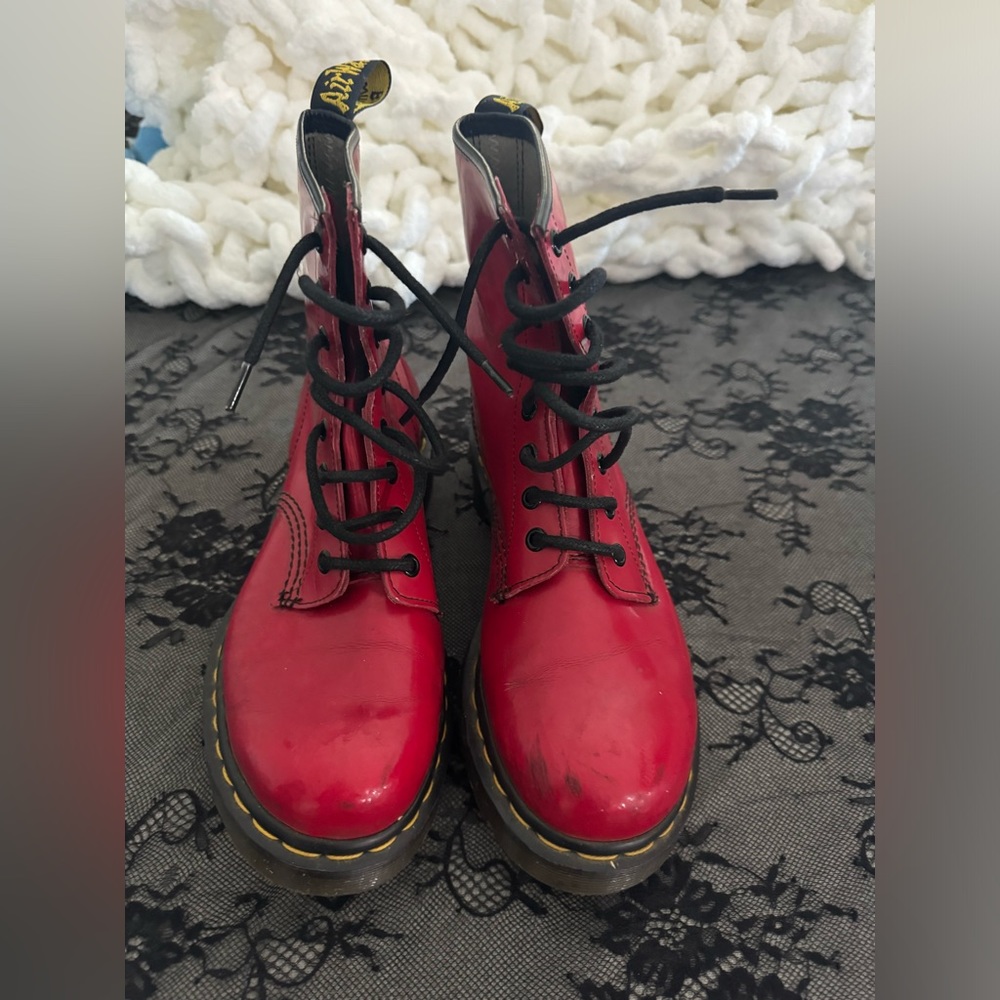Doc Martens 1460 red patent leather boots size 9